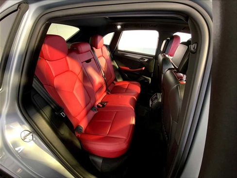Certified 2022 Porsche Macan GTS AWD/4WD image 23