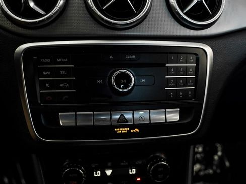 Used 2018 Mercedes-Benz CLA 250 image 24