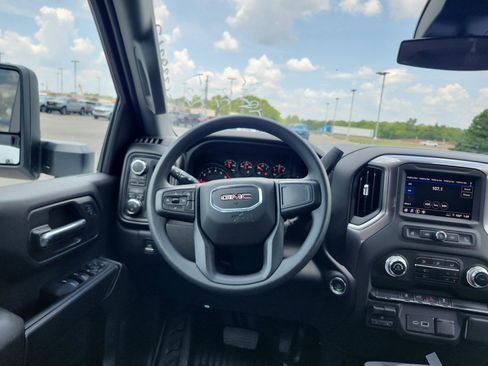 New 2025 GMC Sierra 2500 Pro image 10
