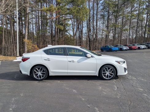 Certified 2022 Acura ILX w/ Premium Package image 4