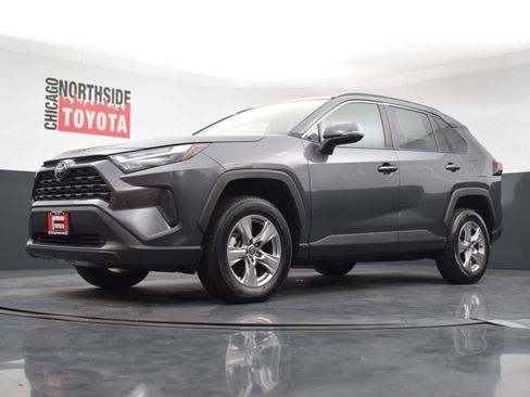 Used 2025 Toyota RAV4 XLE FWD image 30