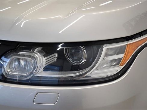 Used 2017 Land Rover Range Rover Sport HSE image 26