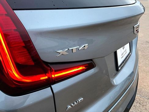 Used 2024 Cadillac XT4 Premium Luxury image 29