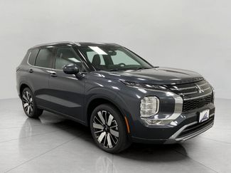 New 2025 Mitsubishi Outlander SEL video 1