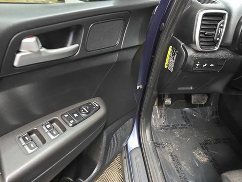 Used 2020 Kia Sportage LX w/ LX Popular Package AWD/4WD image 27