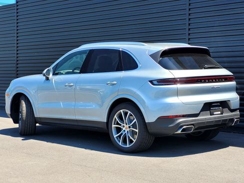 New 2026 Porsche Cayenne AWD/4WD image 3