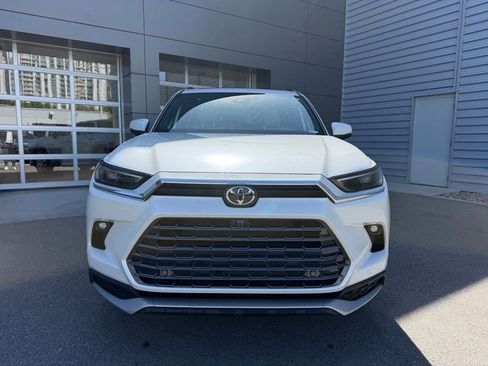 Used 2025 Toyota Grand Highlander AWD Hybrid image 2