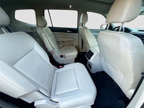 Used 2021 Volkswagen Atlas SE w/ Panoramic Sunroof Package image 30
