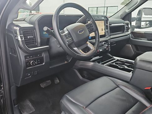Used 2024 Ford F250 Lariat image 7