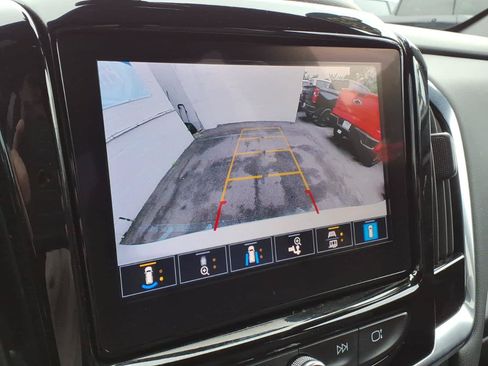 Certified 2023 Chevrolet Traverse Premier w/ Redline Edition AWD/4WD image 11