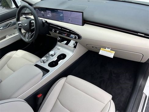 Used 2026 Genesis GV70 2.5T Advanced image 19