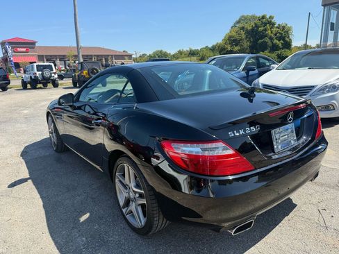 Used 2013 Mercedes-Benz SLK 250 w/ Premium I Pkg image 4