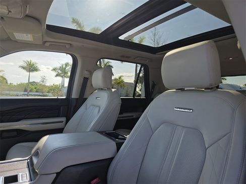 Used 2020 Ford Expedition Platinum image 24