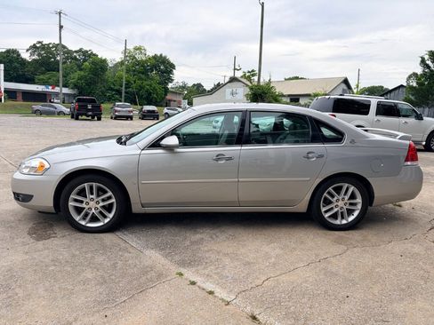 Used 2008 Chevrolet Impala LTZ FWD image 4