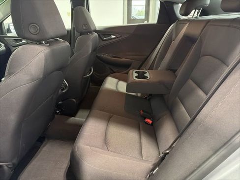 Used 2024 Chevrolet Malibu LT image 27