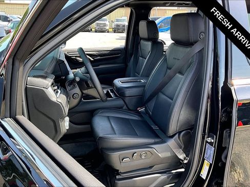 Used 2024 GMC Yukon Denali AWD/4WD image 21