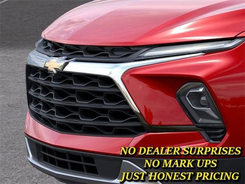 New 2026 Chevrolet Blazer LT image 13