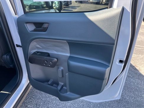 New 2025 Ford Maverick Lariat w/ Black Appearance Package image 46