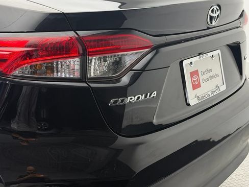 Used 2023 Toyota Corolla LE FWD image 4