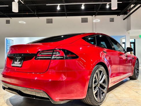 Used 2024 Tesla Model S image 13