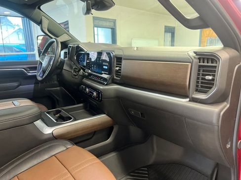 Used 2024 Chevrolet Silverado 2500 High Country w/ Technology Package AWD/4WD image 52