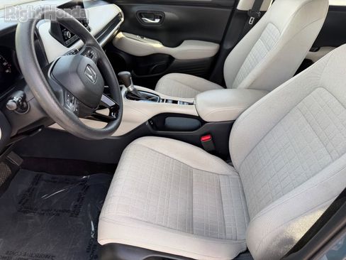 Used 2025 Honda HR-V LX image 16