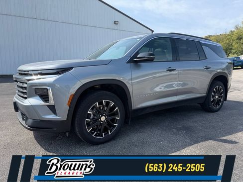 Used 2026 Chevrolet Traverse LT w/ Sun and Wheel Package AWD/4WD image 1