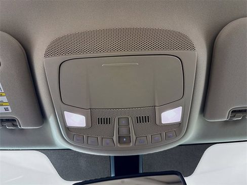 Used 2019 Lincoln MKC Reserve w/ MKC Climate Package image 18