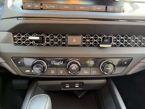 Used 2023 Honda Accord EX image 26