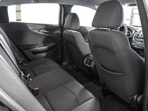 Used 2025 Chevrolet Malibu LT FWD image 37