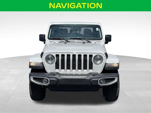 Used 2023 Jeep Gladiator Overland AWD/4WD image 3