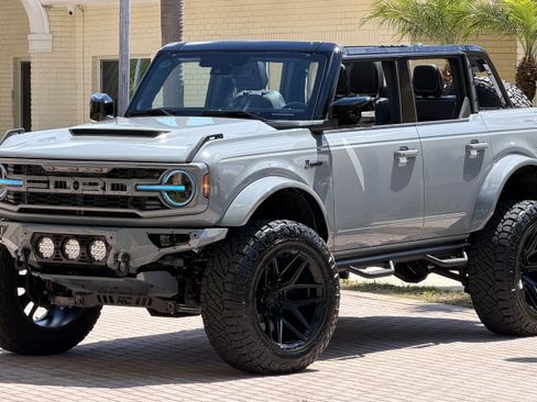 Used 2025 Ford Bronco Outer Banks AWD/4WD image 41