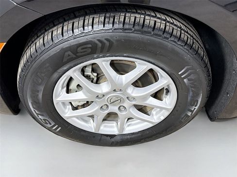 Used 2025 Chrysler Pacifica Select image 30