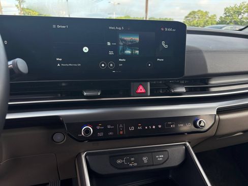 Used 2026 Kia Carnival FWD image 20