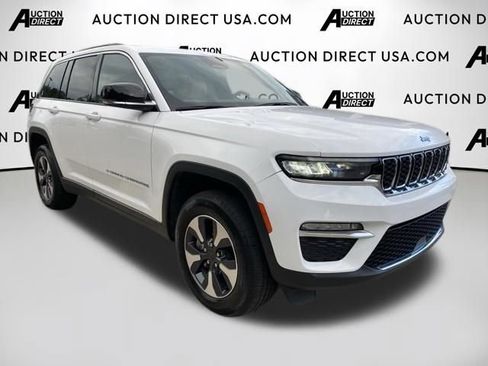 Used 2024 Jeep Grand Cherokee Limited 4xe AWD/4WD image 26