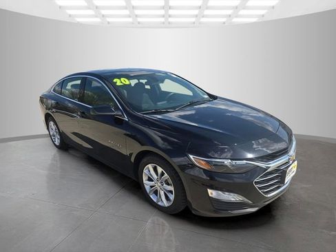 Used 2020 Chevrolet Malibu LT image 2