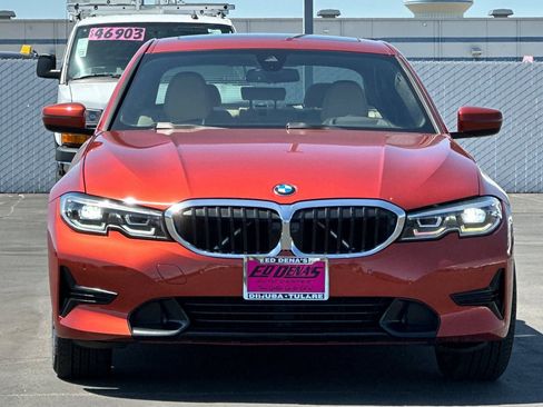 Used 2022 BMW 330i Sedan w/ Premium Package RWD image 10