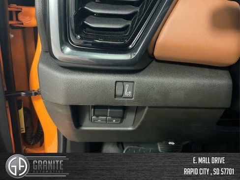 New 2025 GMC Canyon AT4 w/ Technology Plus Package image 17