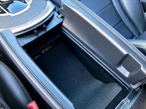 Used 2019 Mercedes-Benz C 300 Sedan image 37