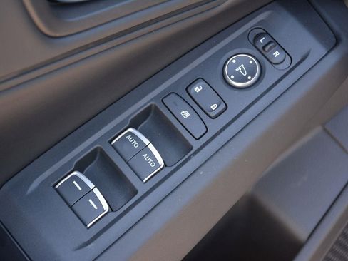 Used 2025 Honda Accord SE image 12