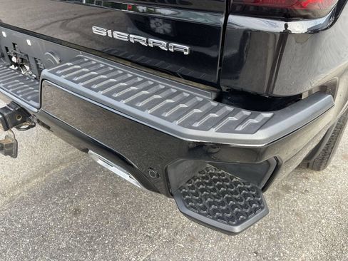 Used 2025 GMC Sierra 1500 Denali Ultimate AWD/4WD image 9