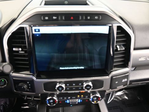 Used 2022 Ford F350 Platinum image 22