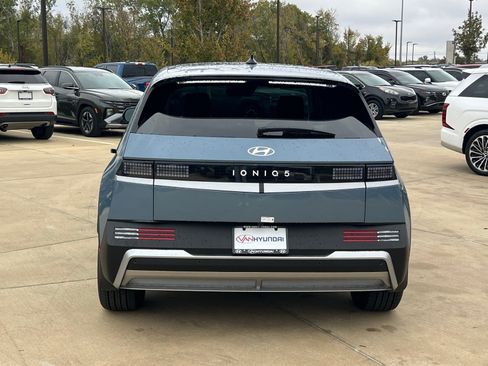 New 2026 Hyundai Ioniq 5 SEL image 10