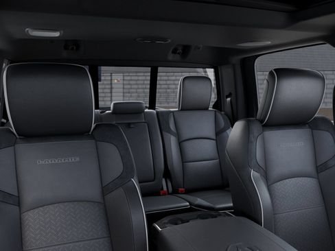 New 2026 RAM 2500 Laramie AWD/4WD image 34