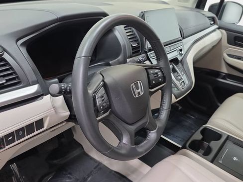 Used 2025 Honda Odyssey EX-L image 14