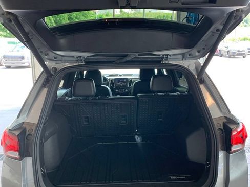 Used 2024 Chevrolet Equinox RS w/ LPO, Floor Liner Package AWD/4WD image 9