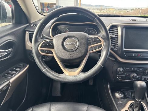 Used 2018 Jeep Cherokee Limited w/ High Altitude Package image 16