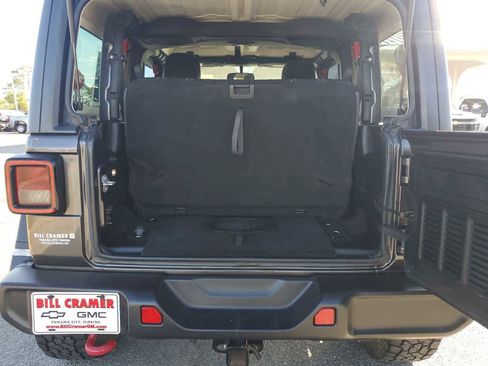 Used 2018 Jeep Wrangler Rubicon w/ Cold Weather Group image 5