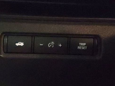 Used 2023 Nissan Altima 2.5 SR image 23