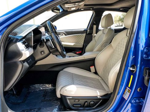 Used 2023 Genesis G70 3.3T w/ Sport Prestige Package image 4